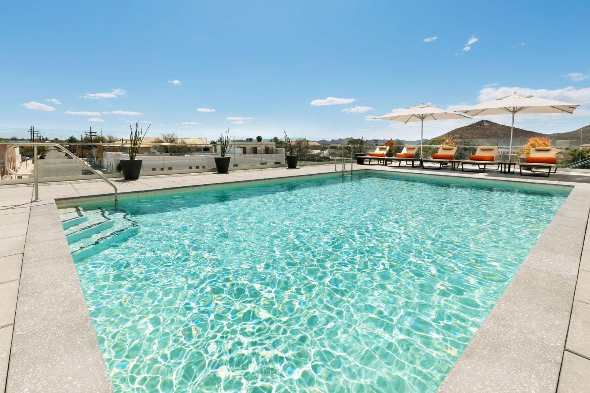 Doubletree By Hilton Tucson Downtown Convention Center Hotel Екстериор снимка