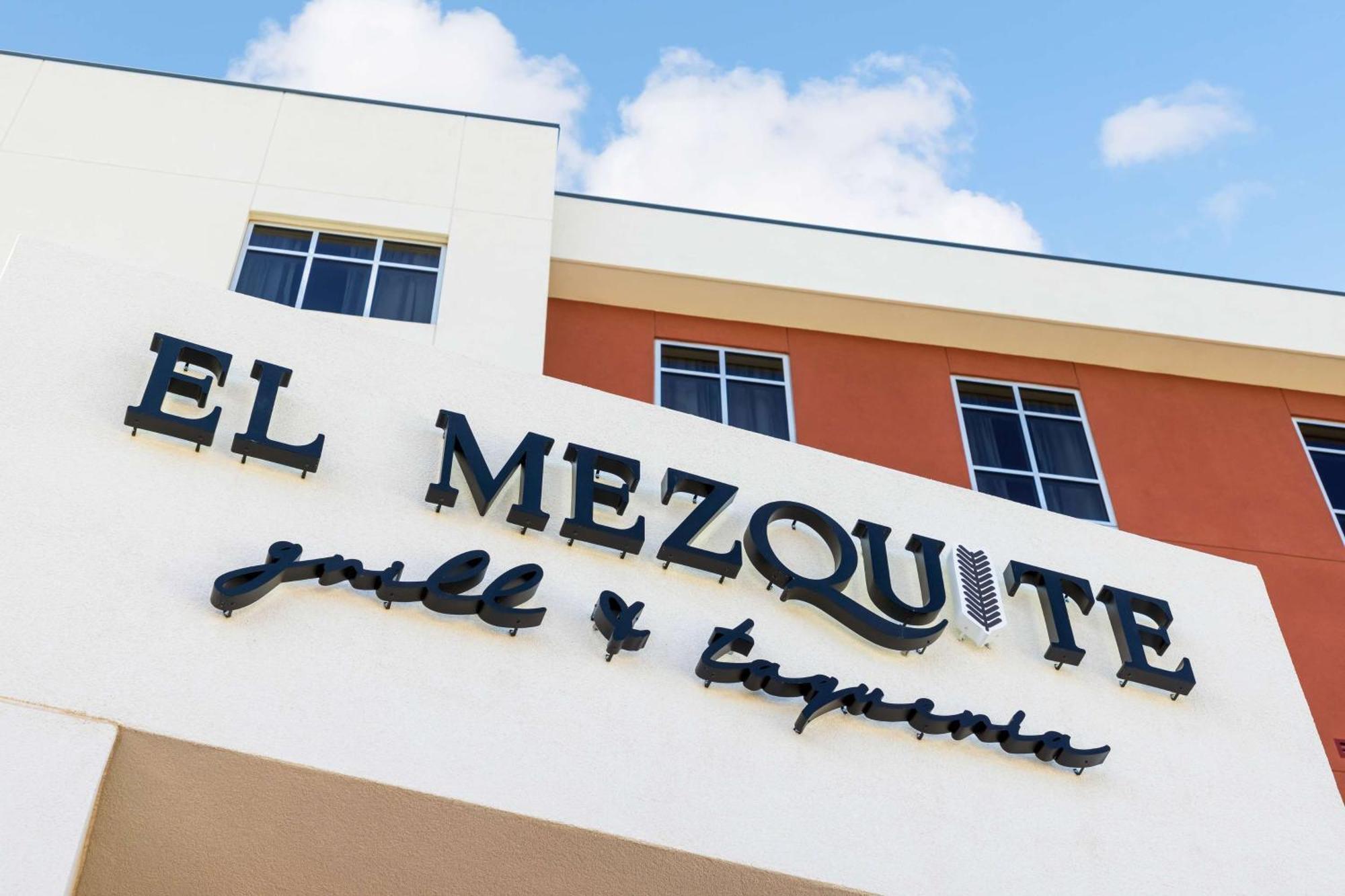 Doubletree By Hilton Tucson Downtown Convention Center Hotel Екстериор снимка