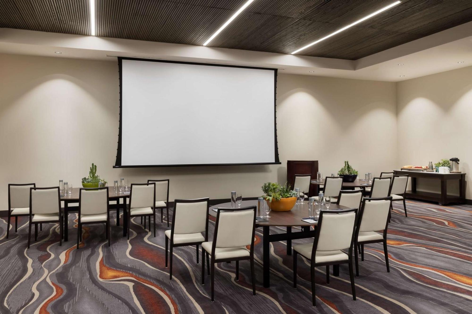 Doubletree By Hilton Tucson Downtown Convention Center Hotel Екстериор снимка