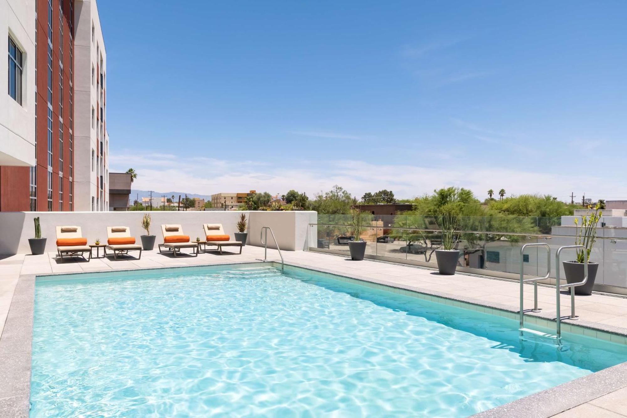 Doubletree By Hilton Tucson Downtown Convention Center Hotel Екстериор снимка