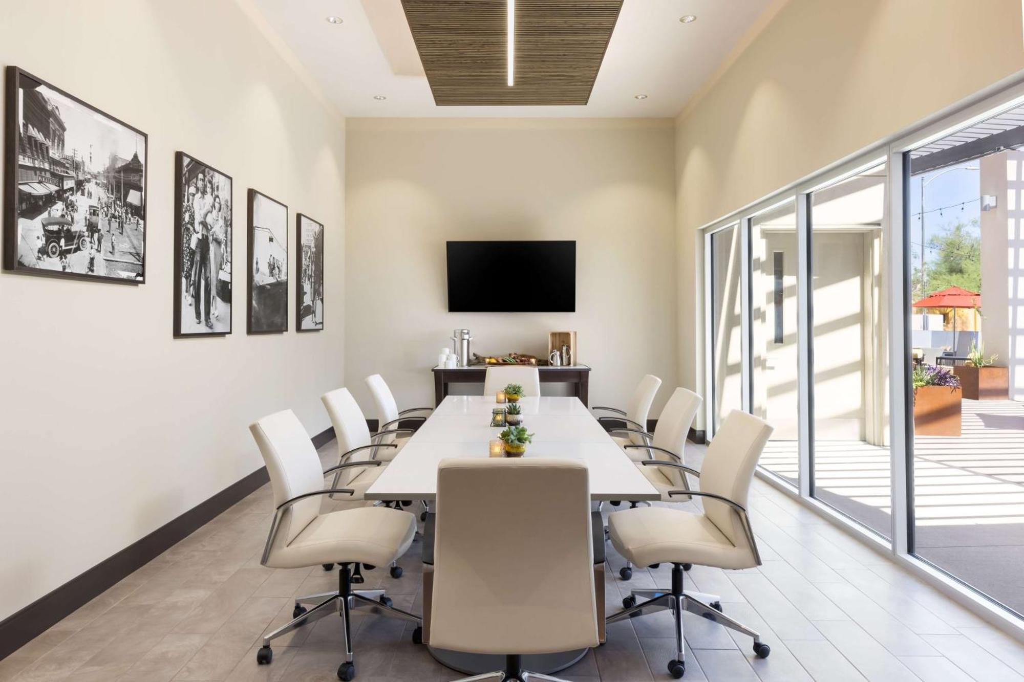Doubletree By Hilton Tucson Downtown Convention Center Hotel Екстериор снимка