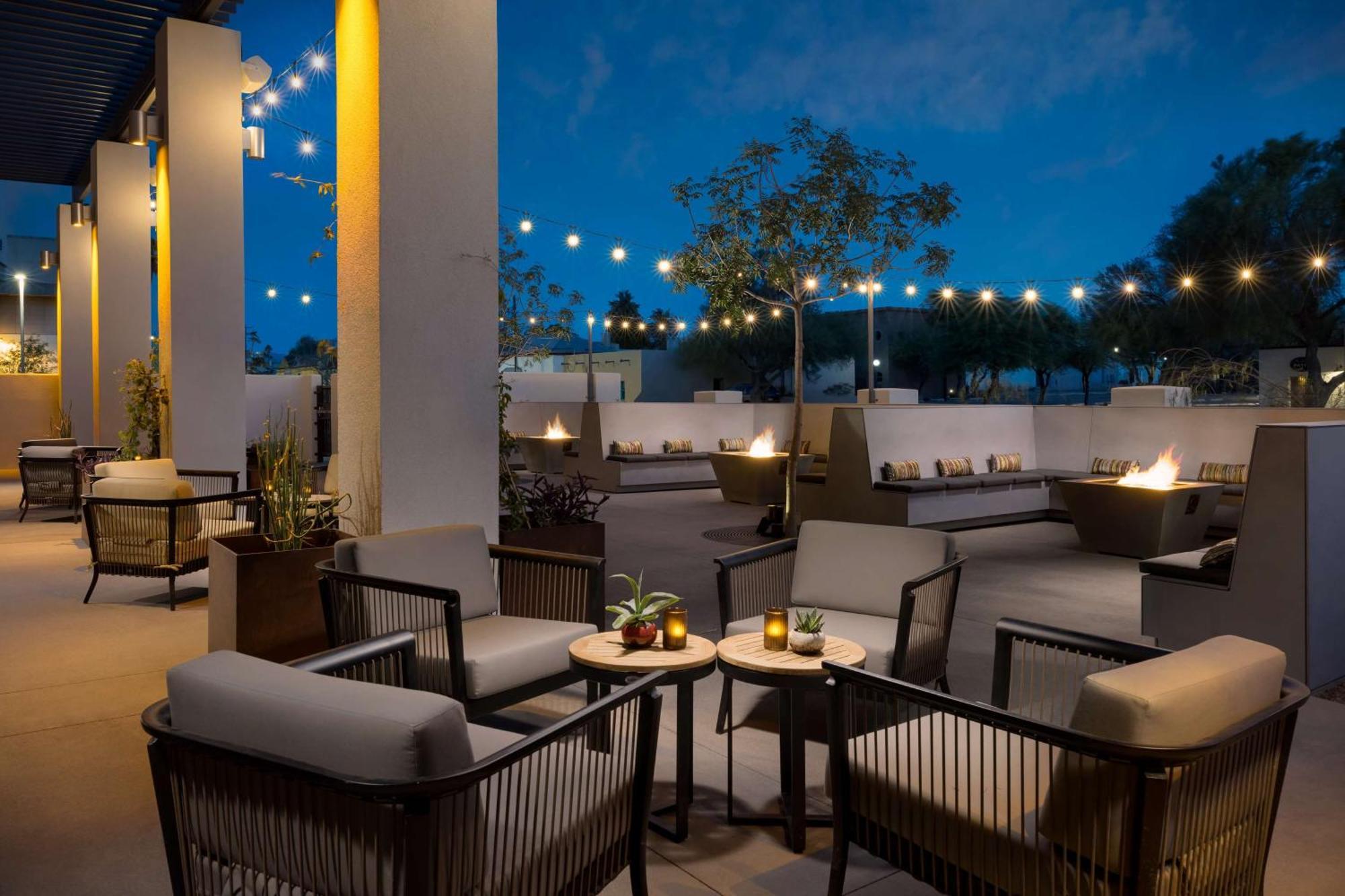Doubletree By Hilton Tucson Downtown Convention Center Hotel Екстериор снимка