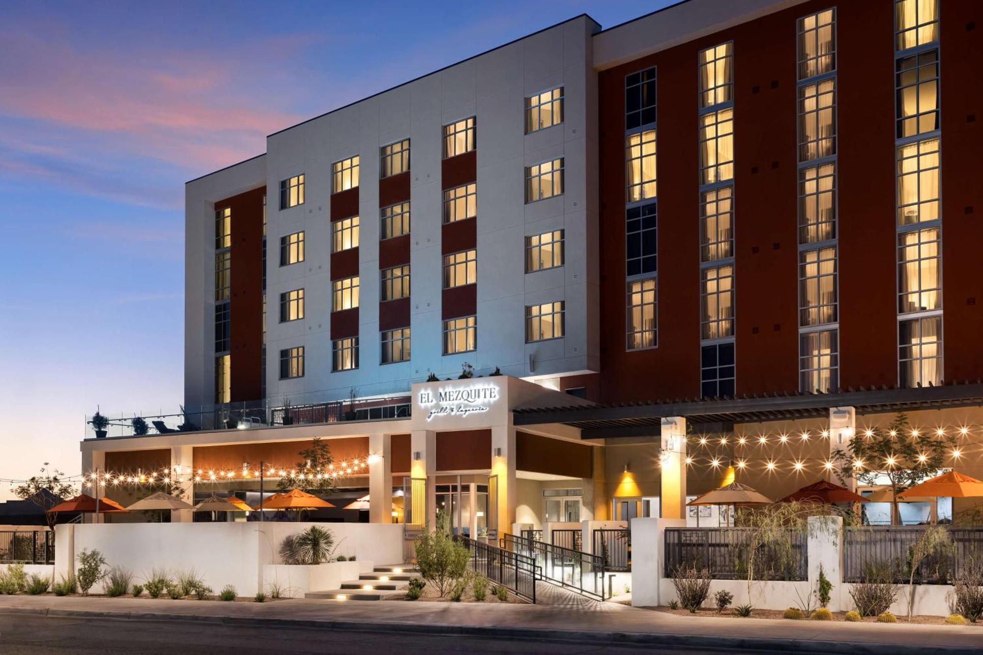 Doubletree By Hilton Tucson Downtown Convention Center Hotel Екстериор снимка